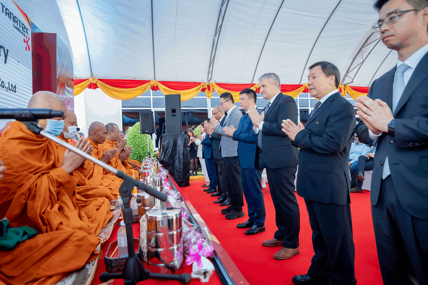 1729056838375535dpyJ.gif 111111(1).gif